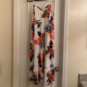 Old Navy sun dress, white tropical. Size Medium.